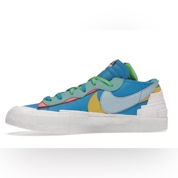 Nike Blazer Low
sacai KAWS Neptune Blue - Picture 5 of 6